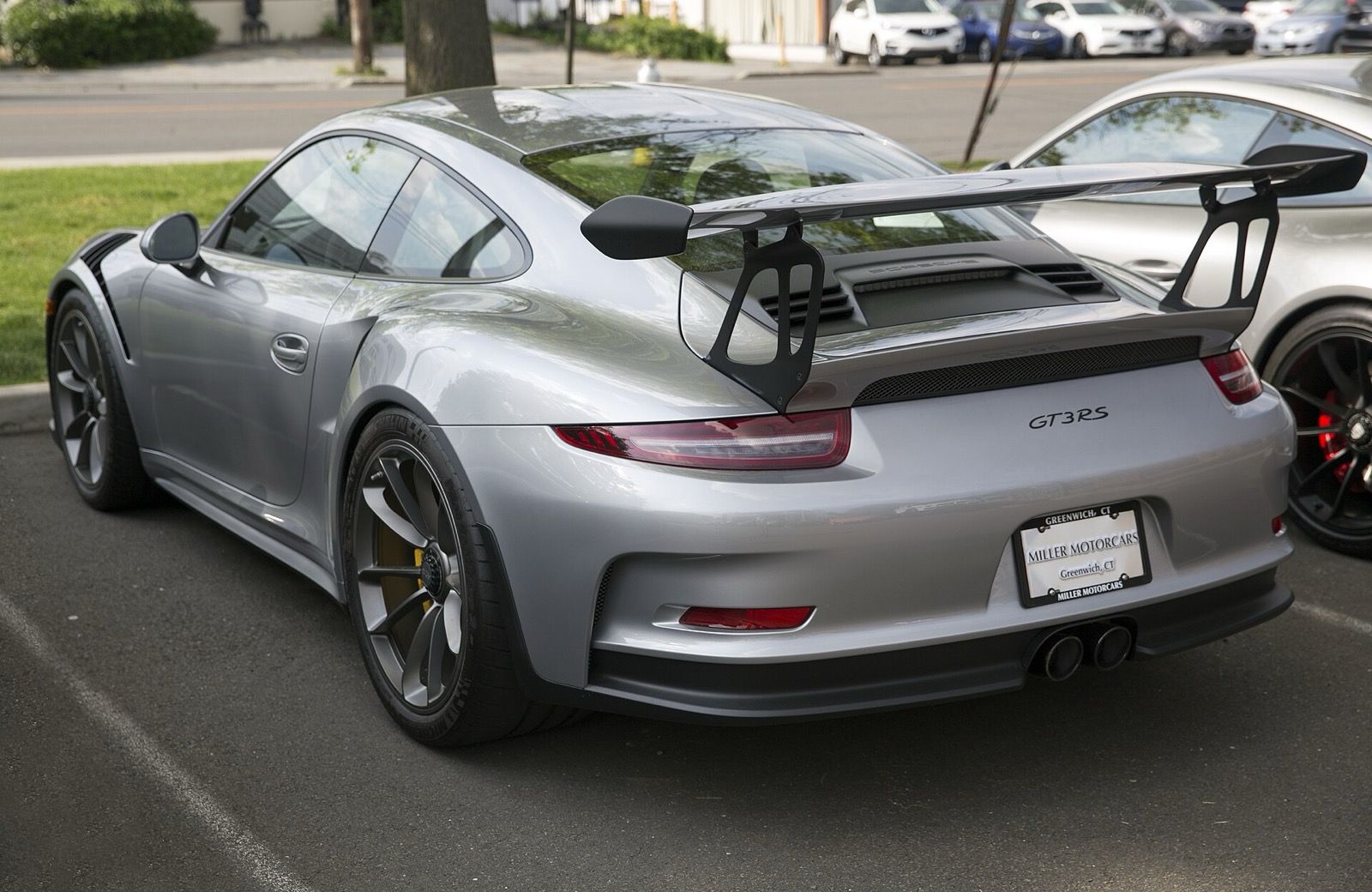 Porsche 911 GT3 RS rear three-quarter in GT Silver